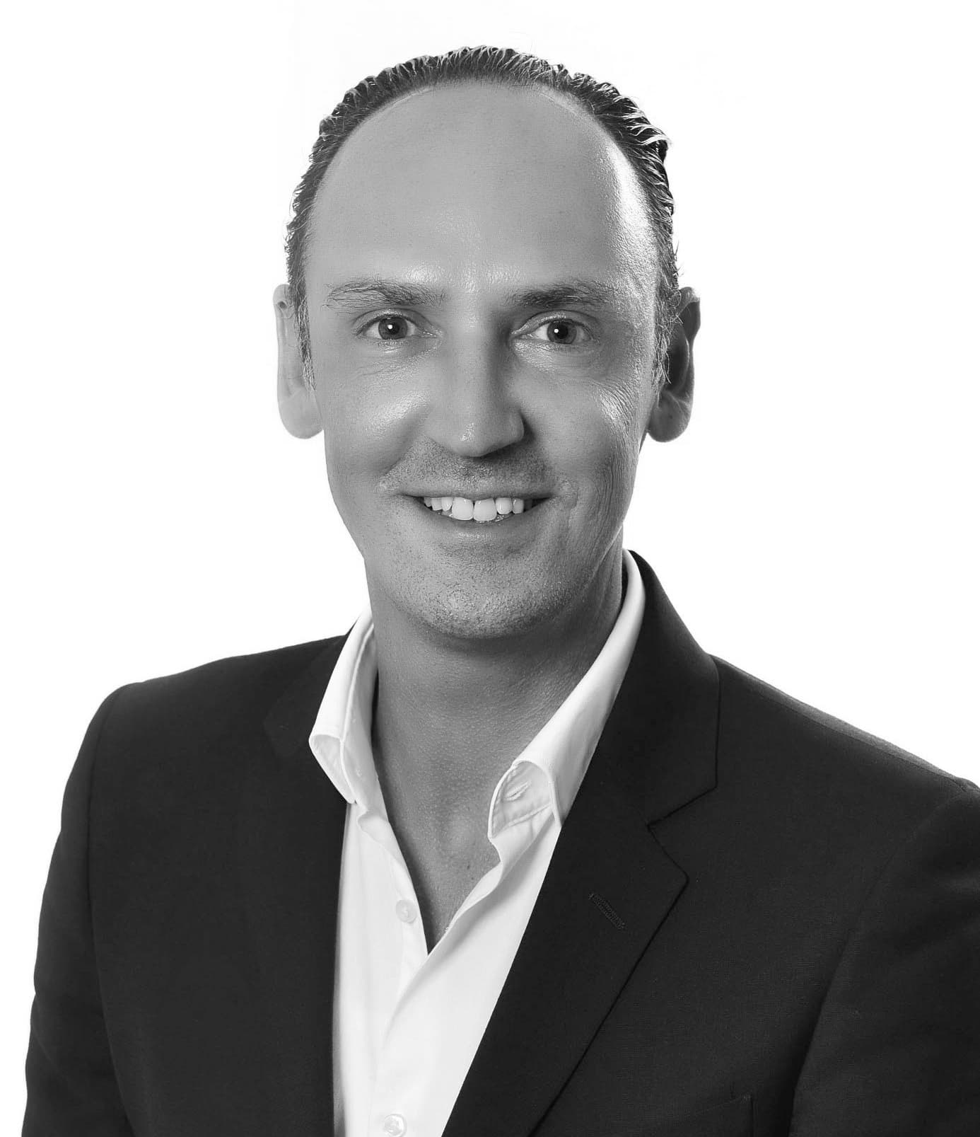 Dr. med. Lucas Kneisel